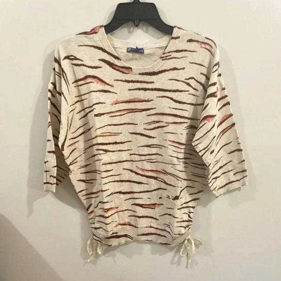 Democracy Animal Print Oversized Cinch Sweater Size XS/Fits Small & Medium NWT - Picture 3 of 11